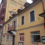 Residenz Emilia マリアーンスケー・ラーズニェ