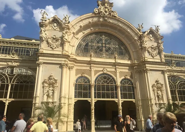 Residenz Emilia Апартаменты Марианске-Лазне